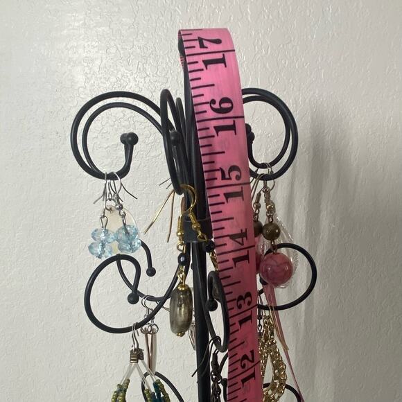 4 TIER EARRING TOWER Metal Eclectic with 24 Costume Jewelry Earring Sets - Picture 7 of 8